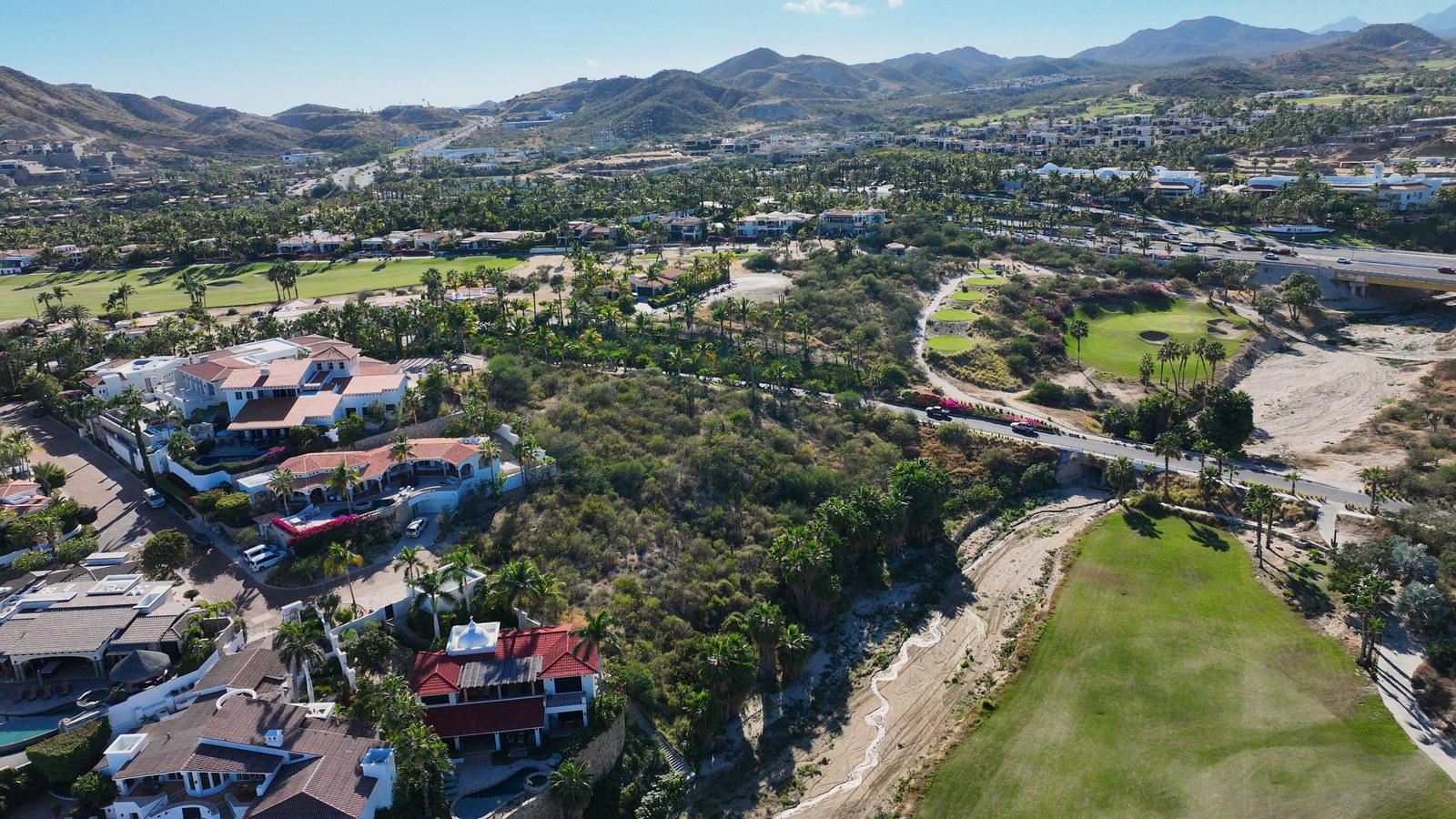 The homesite with the Palmilla golf course alongside